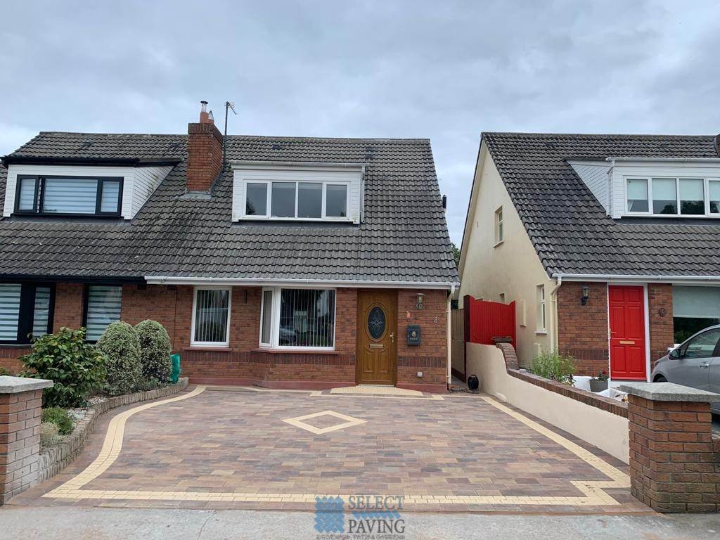 Paved Driveway with Sloped Step and Diamond Pattern in Kinsealy, Co. Dulin