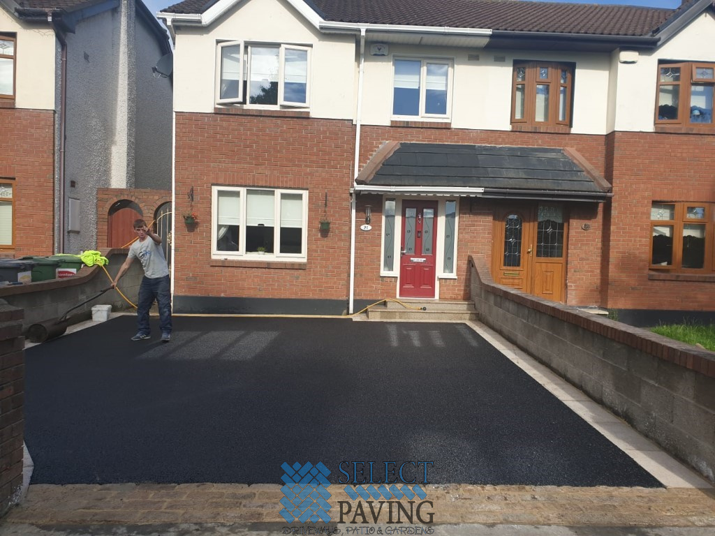 Asphalt Driveway with Flagstone Borderline in Palmerstown, Dublin