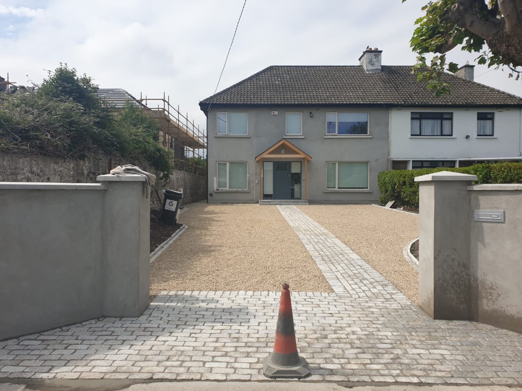 Gravel Driveway with Cobbled Pathway and Apron in Templeogue, Dublin
