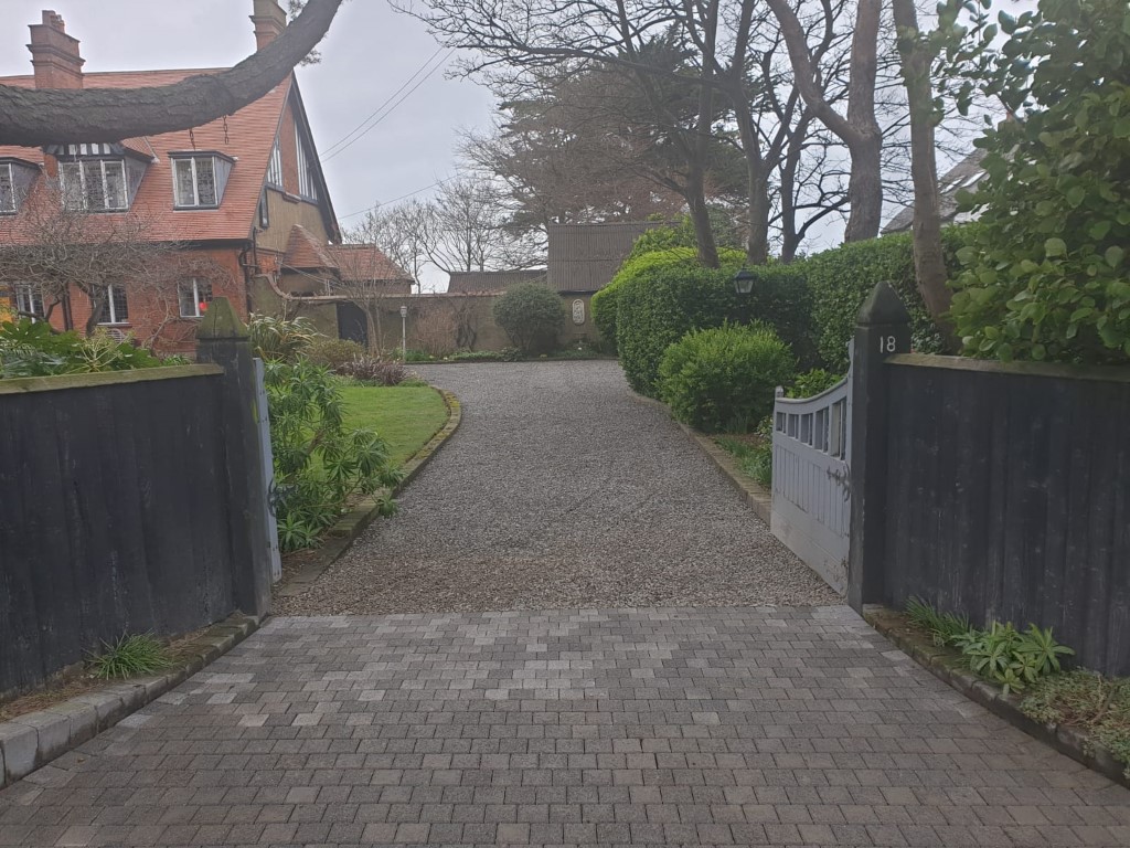 New Gravel Driveway Avenue in Sutton, Dublin