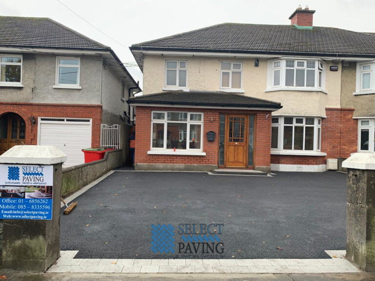 Tarmac Driveway with a Paved Apron and Doorstep